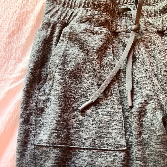 Yoga Jogger Pants - Picture 3 of 5